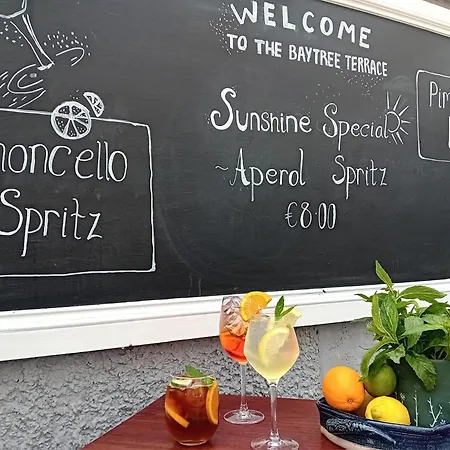 Nocleg ze śniadaniem The Baytree Restaurant & 4*