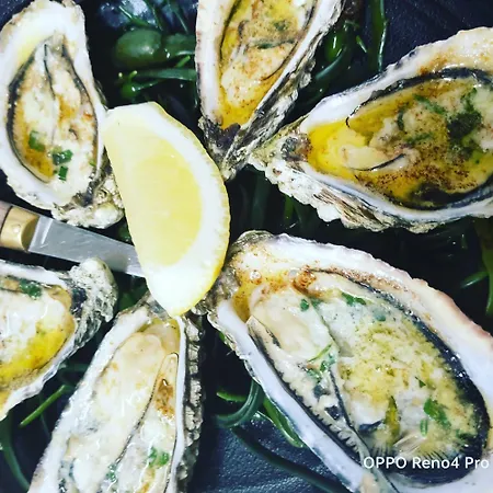 The Baytree Restaurant & Guesthouse 4*